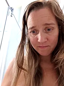 SkyelarSommer online show from 14, 11, 2025