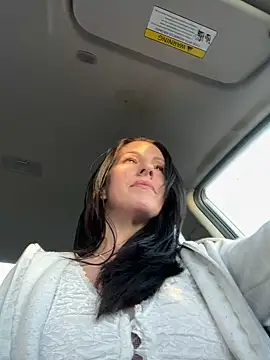 DominiqueX0 online show from 4, 2, 2026