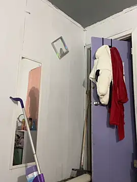 DominiqueX0 online show from 6, 3, 2026