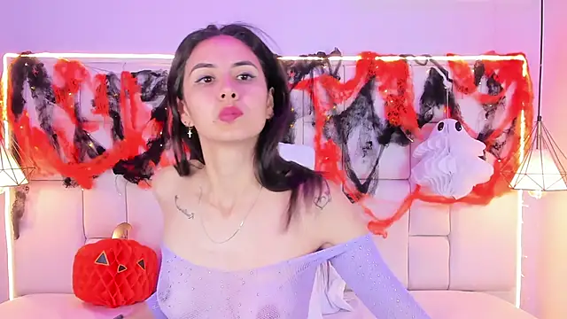 SarahSophia  online show from 22, 10, 2025