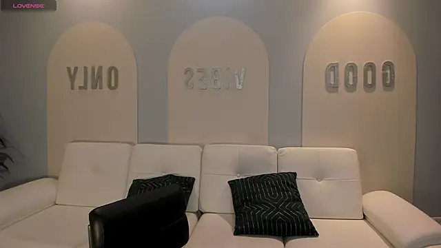 SunnyRivers online show from 9, 5, 2026