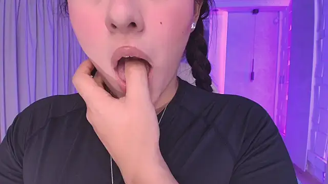 Snapshot of nathalie_rivers chatting on 20, 9, 2025 nathalie rivers online show from 20, 9, 2025