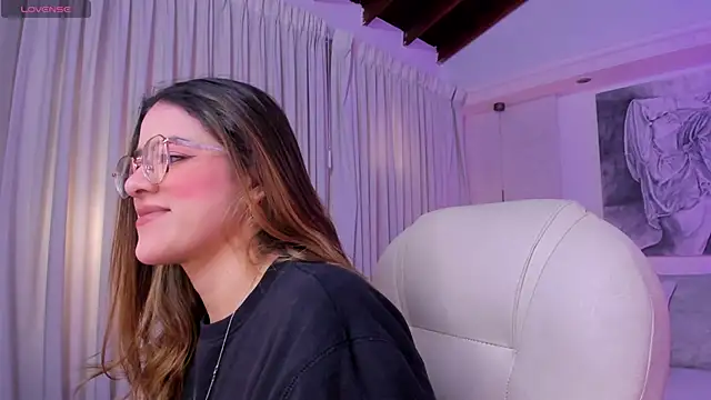 nathalie rivers online show from 7, 4, 2026