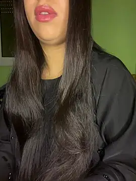 Mayacrayzi online show from 1, 2, 2026