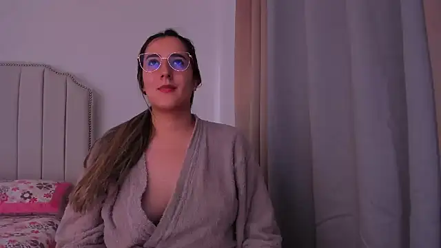 Snapshot of Hanna86 chatting on 7, 7, 2026 Hanna86 online show from 7, 7, 2026