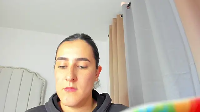 Hanna86 online show from 10, 2, 2026