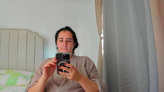 Snapshot of Hanna86 chatting on 3, 7, 2026 Hanna86 online show from 3, 7, 2026