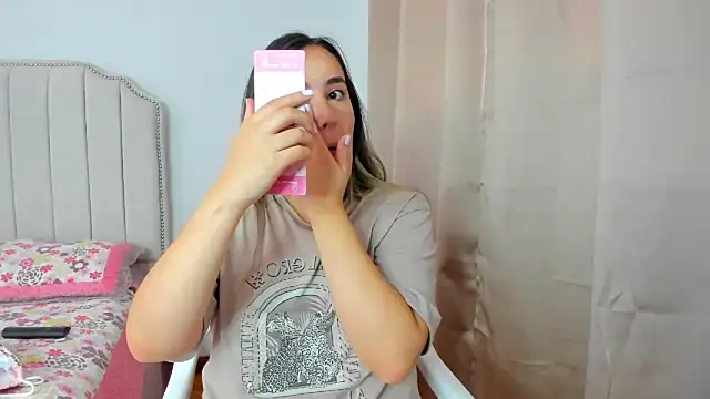 Hanna86 online show from 7, 10, 2025