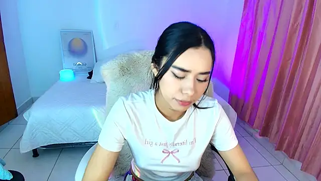 AmyOlimpo online show from 10, 3, 2026