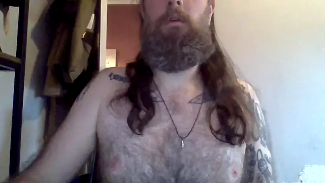 Snapshot of Thrillhouse chatting on 5, 11, 2025 Thrillhouse online show from 5, 11, 2025