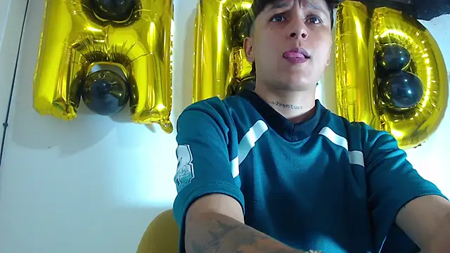 Tamarahryan online show from 15, 12, 2025