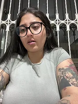 croftsmila online show from 8, 4, 2026