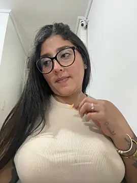 croftsmila online show from 6, 11, 2025