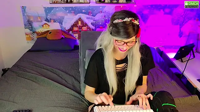 Kittychatte online show from 13, 1, 2026