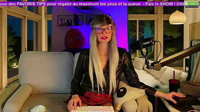 Kittychatte online show from 11, 11, 2025