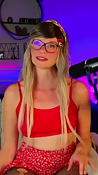 Kittychatte online show from 18, 6, 2026