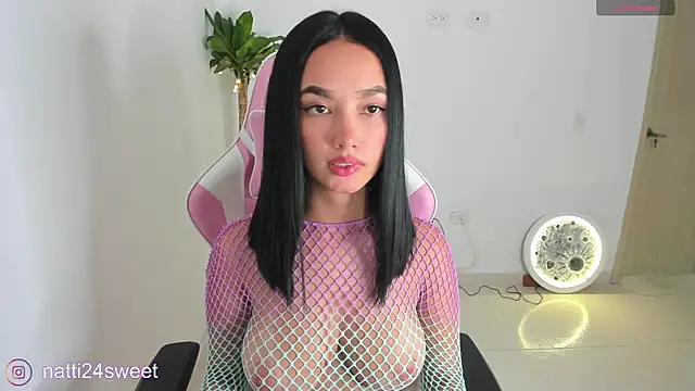 sharlotte 23 online show from 19, 7, 2026