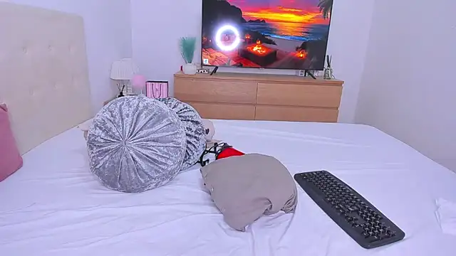 Your Girl69XXX online show from 29, 11, 2025