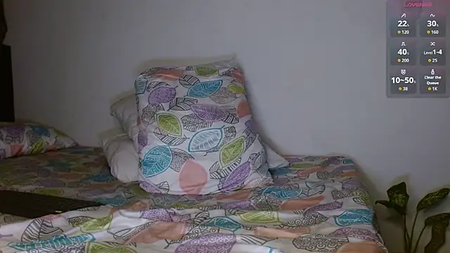 Snapshot of bear_97s chatting on 23, 10, 2025 bear 97s online show from 23, 10, 2025