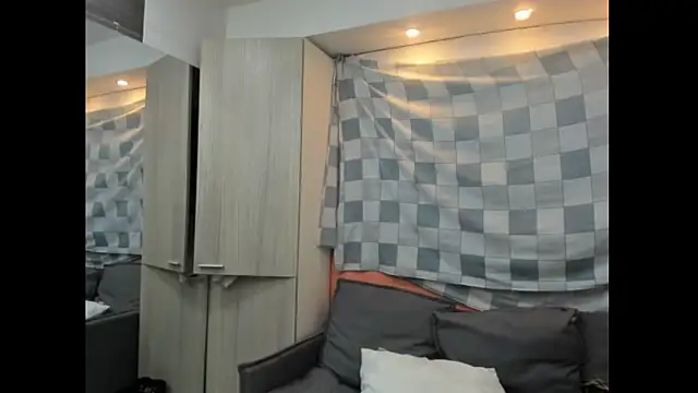 Mhelanny2 online show from 16, 11, 2025