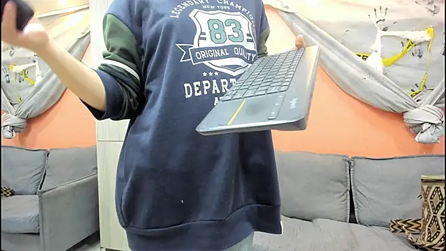 Mhelanny2 online show from 30, 10, 2025