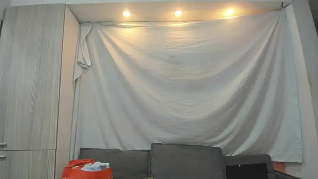 Mhelanny2 online show from 6, 2, 2026