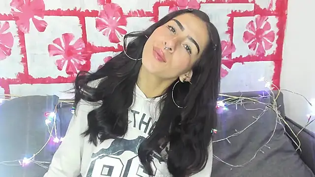 Mhelanny2 online show from 10, 2, 2025