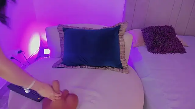 luisah  online show from 24, 3, 2026