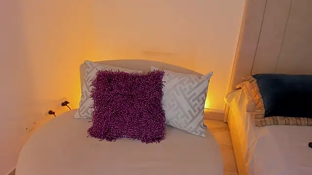 luisah  online show from 16, 4, 2026