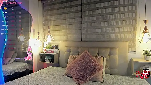 cristal  hot 1 online show from 13, 4, 2026