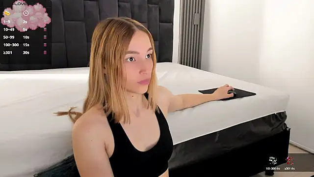 Snapshot of WhiteSun_01 chatting on 27, 10, 2025 WhiteSun 01 online show from 27, 10, 2025