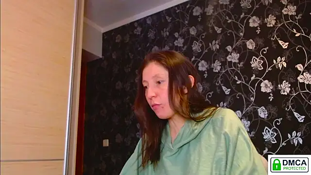 Sophi Cute online show from 6, 2, 2026