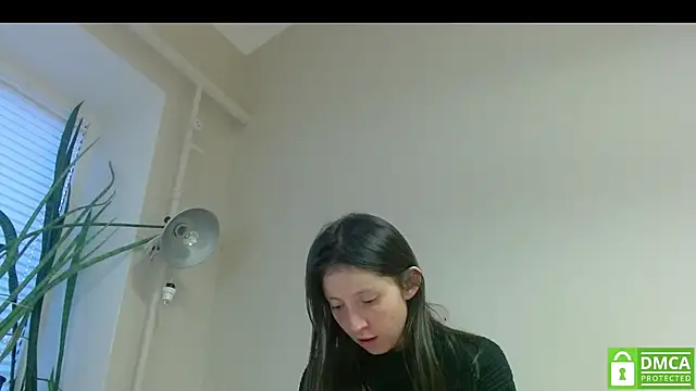 Snapshot of Sophi_Cute chatting on 12, 11, 2025 Sophi Cute online show from 12, 11, 2025