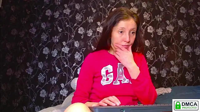 Sophi Cute online show from 3, 3, 2026