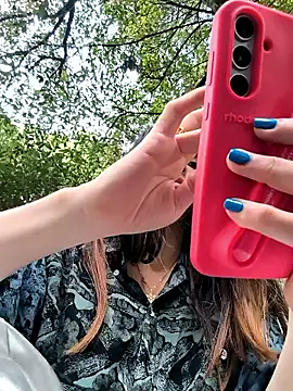 Snapshot of Sam_Sara chatting on 11, 11, 2025 Sam Sara online show from 11, 11, 2025