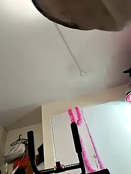 Snapshot of Sam_Sara chatting on 15, 11, 2025 Sam Sara online show from 15, 11, 2025