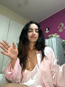 Sam Sara online show from 8, 3, 2025