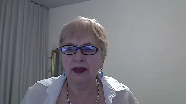 SweetCherry27 online show from 11, 2, 2026