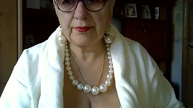 SweetCherry27 online show from 29, 10, 2025