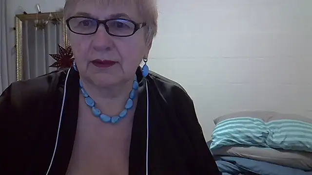 SweetCherry27 online show from 18, 2, 2026