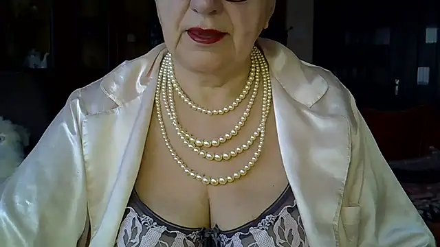 SweetCherry27 online show from 18, 3, 2025