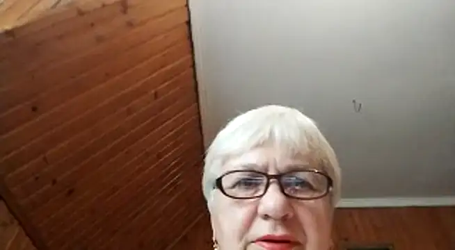 Snapshot of SweetCherry27 chatting on 1, 7, 2026 SweetCherry27 online show from 1, 7, 2026