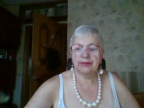 Snapshot of SweetCherry27 chatting on 20, 7, 2026 SweetCherry27 online show from 20, 7, 2026