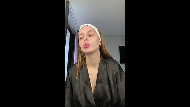 SofyBruno online show from 7, 1, 2026