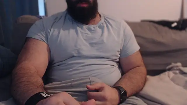 hugemachohandsome online show from 20, 12, 2025