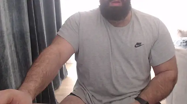 hugemachohandsome online show from 25, 2, 2025