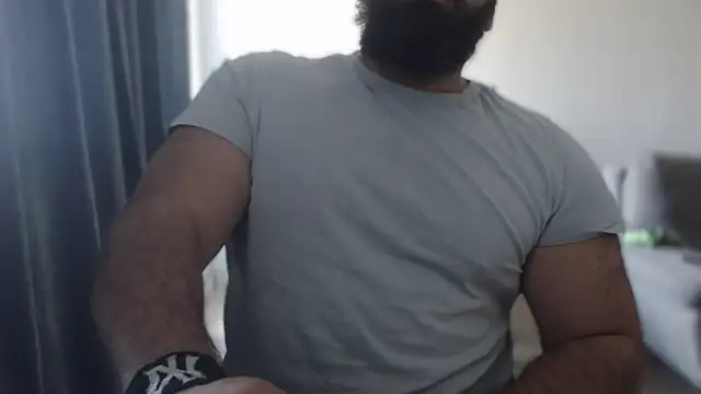 hugemachohandsome online show from 24, 9, 2025