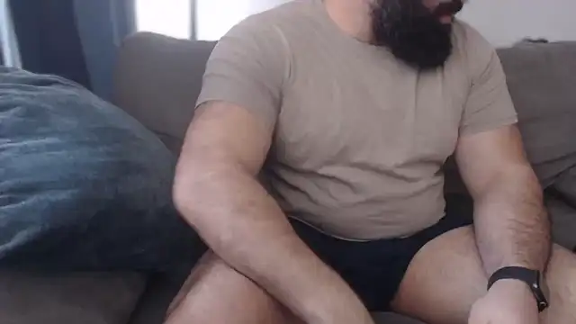 hugemachohandsome online show from 10, 3, 2026