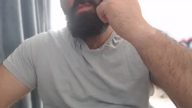 hugemachohandsome online show from 3, 10, 2025