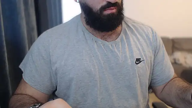 hugemachohandsome online show from 27, 11, 2025